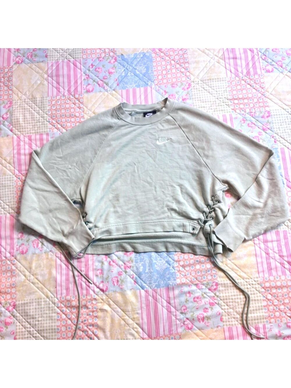 teal / mint nike cropped long sleeve top with lace up side ties womens small
